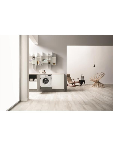 WHIRLPOOL Lave-linge séchant Tout-intégrable BIWDWG751482EUN