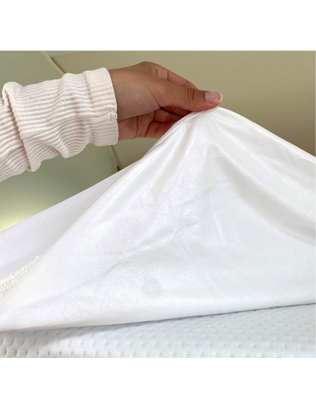 Protége-matelas imperméable 140 x 190 cm lit central
