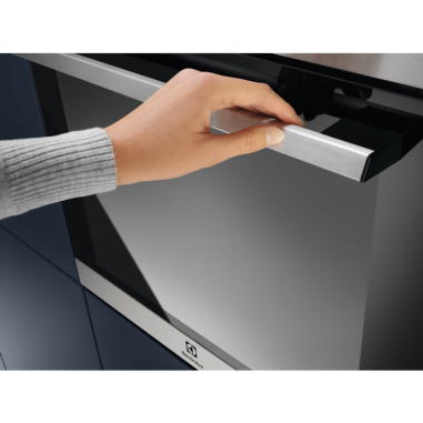 ELECTROLUX Four catalyse Multifonction 65L Finition Inox