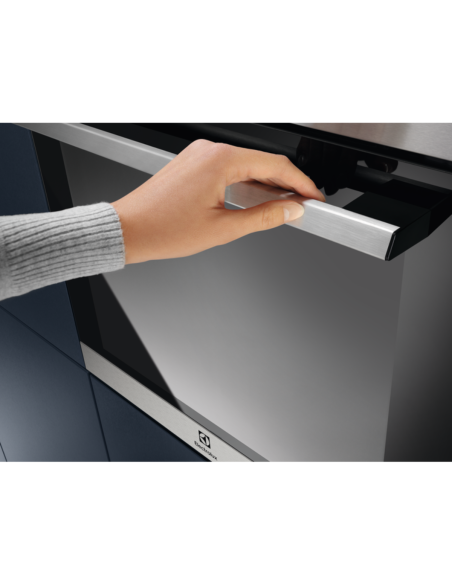 ELECTROLUX Four catalyse Multifonction 65L Finition Inox