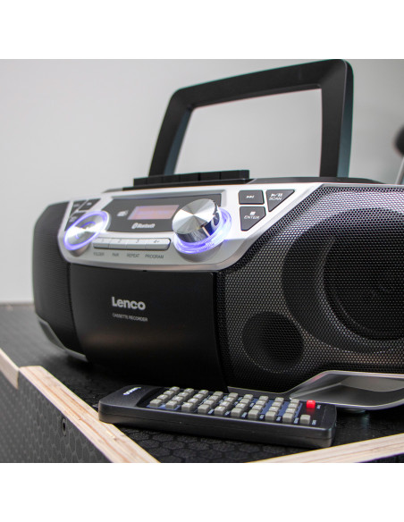 Lenco SCD-720SI Boombox portable avec radio DAB+/FM. Bluetooth®. CD. enregistreur de cassettes et lecteur USB Argent